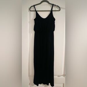 Simple & Lightweight Black Women's Dress Perfectly for the Beach